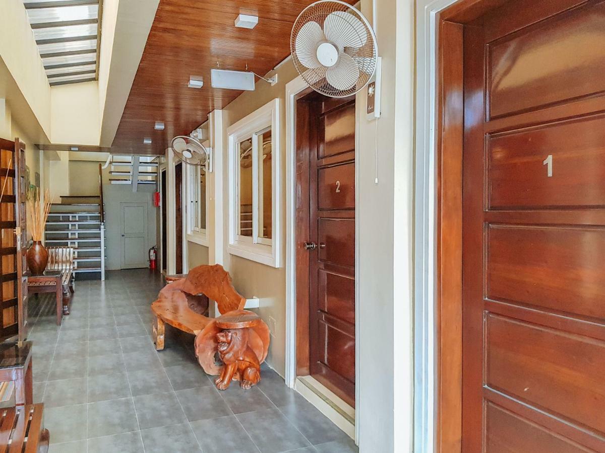 Reddoorz @ Caimito Drive Dampas Hotel Тагбиларан Сити Екстериор снимка